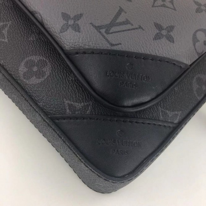 LOUIS VUITTON M69443  トリオ・メッセンジャー