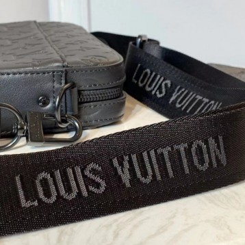 LOUIS VUITTON M69827  デュオ・メッセンジャー LOUIS VUITTON M69827  デュオ・メッセンジャー