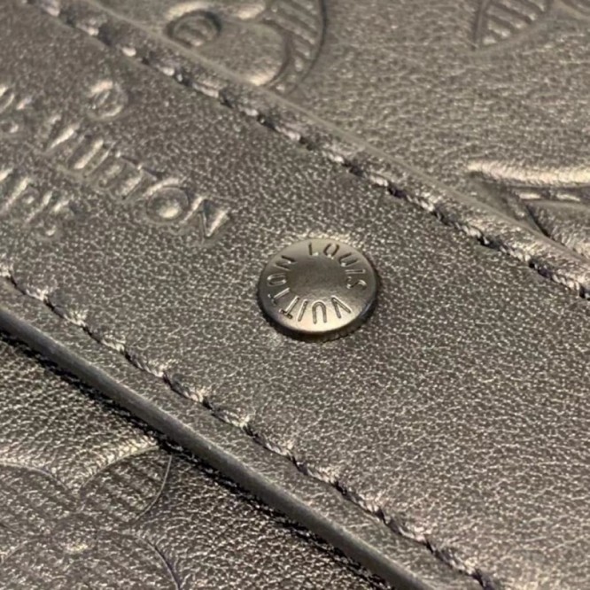 LOUIS VUITTON M44729  スプリンター・メッセンジャー