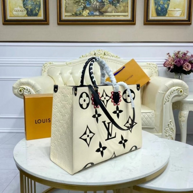 LOUIS VUITTON M45372  オンザゴー GM