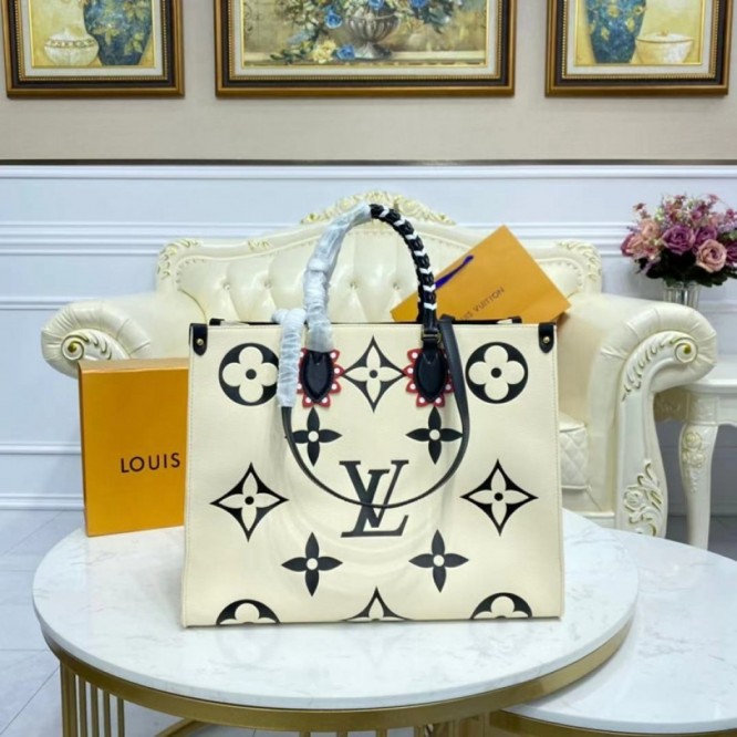 LOUIS VUITTON M45372  オンザゴー GM