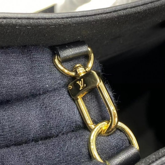 LOUIS VUITTON M45373  オンザゴー GM
