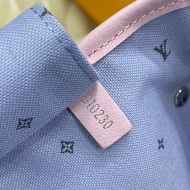 LOUIS VUITTON M45270  LVエスカル ネヴァーフル MM