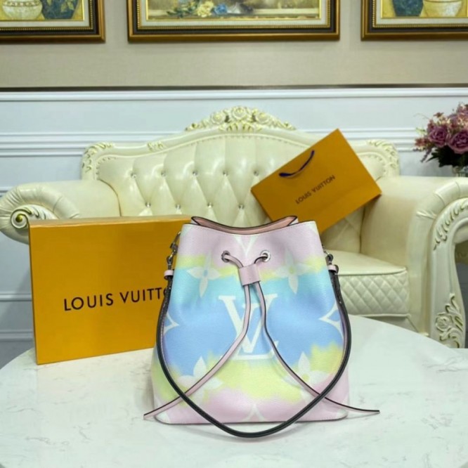 LOUIS VUITTON M45124  LVエスカル ネオノエ