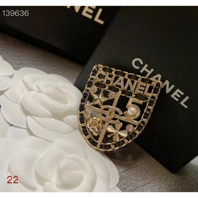 CHANEL シリーズブローチ SP046CH