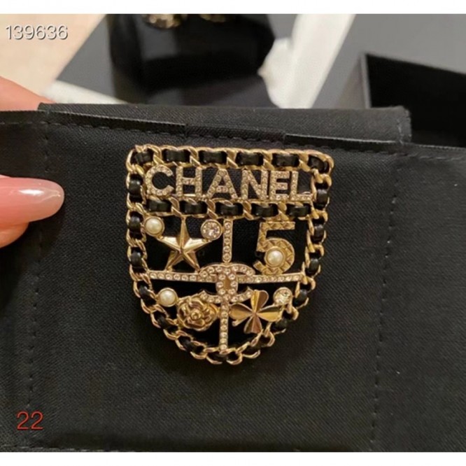 CHANEL シリーズブローチ SP046CH