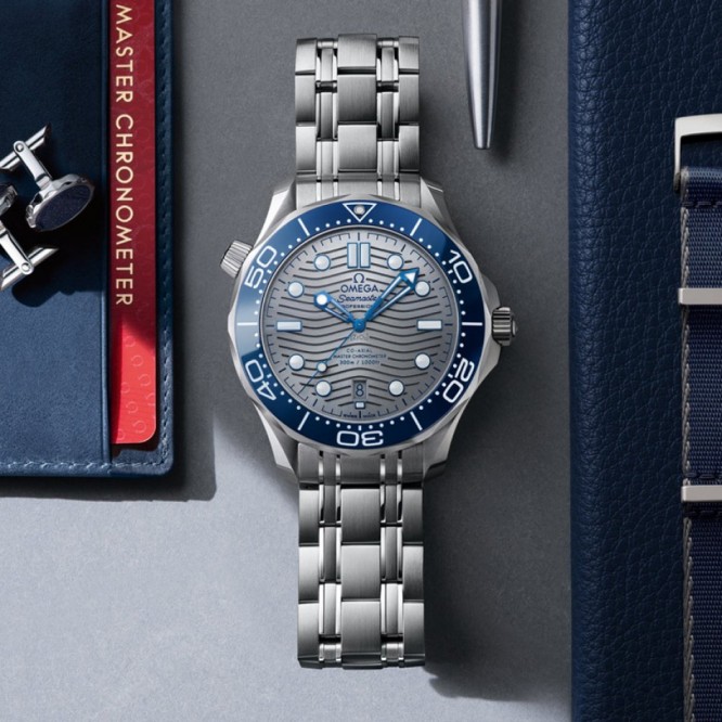 SEAMASTER eamaste﻿rDIVER 300﻿Mコーアクシャル マスター クロノメーター 42M﻿M
