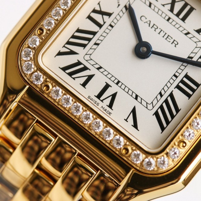 CARTIER Panthère シリーズの女性の腕時計 27mm×37mm