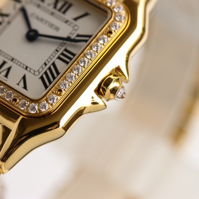 CARTIER Panthère シリーズの女性の腕時計 27mm×37mm