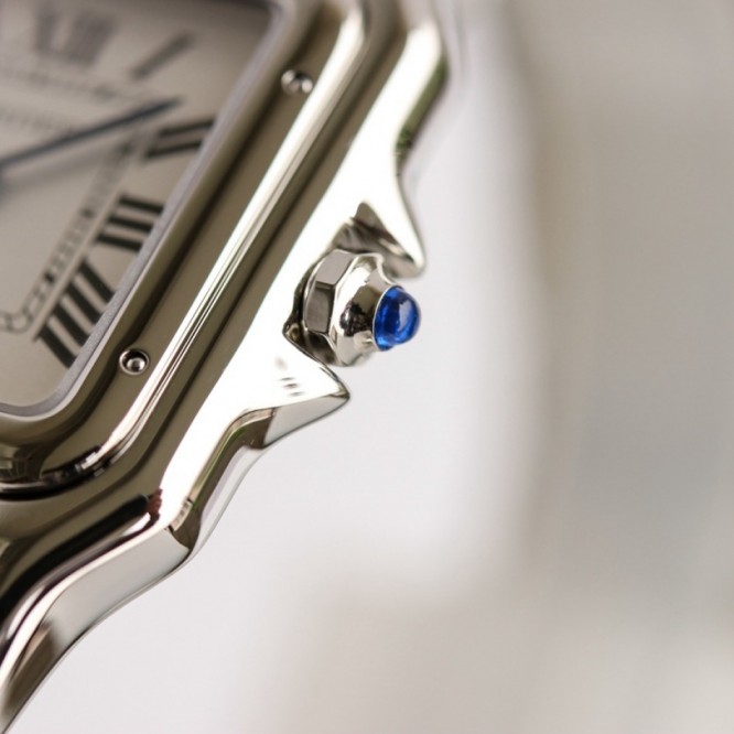 CARTIER Panthère シリーズの女性の腕時計 27mm×37mm