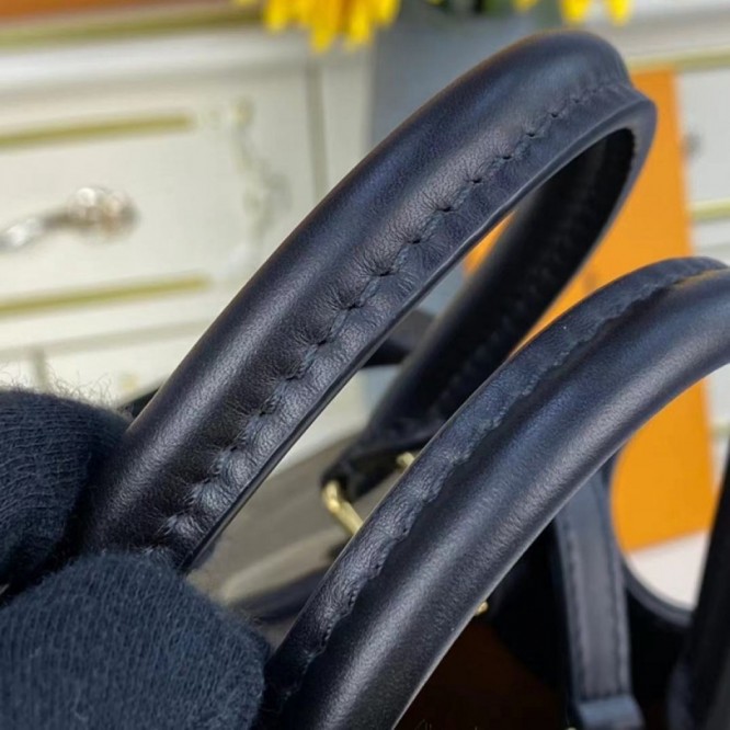 LOUIS VUITTON M45595  オンザゴー MM