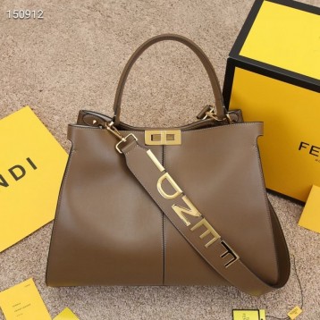 FENDI フェンディ 2021年最新なクラシックな ショルダーバッグ