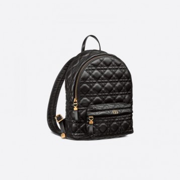 【新入荷バッグ】Dior ディオール DIOR BACKPACK スモールバッグ カナージュ ラムスキン M9221UNGF_M900