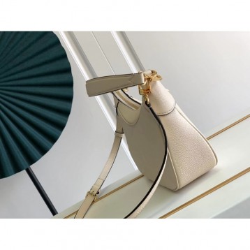 22SS☆新作☆Louis Vuittonバガテル NM☆モノグラムM46112