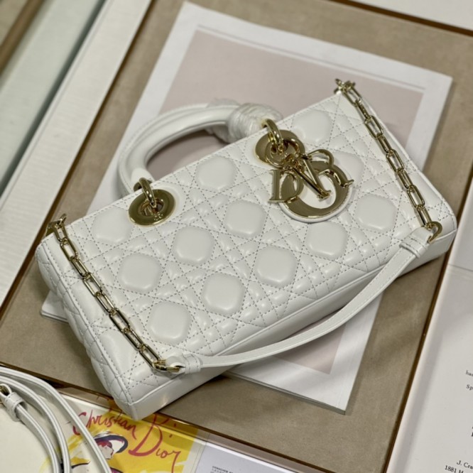 Dior バッグ《LADY D-JOY》ラテカラー Cannage ラム DHL