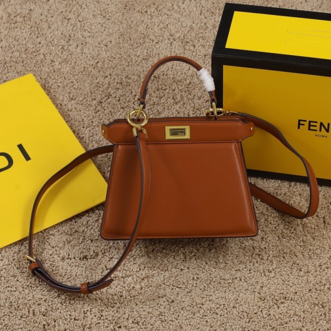 FENDI PEEKABOO フェンディ ピーカブー ミニ