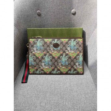 22SS GUCCI TIGER プリント GG ポーチ GGスプリーム688378