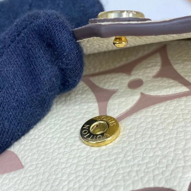 LOUIS VUITTON M80086  ポルトフォイユ・ヴィクトリーヌ
