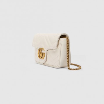 【レアに入荷☆】GUCCI グッチ 〔GGマーモント〕キルティングレザー スーパーミニバッグ 476433 DTDCT 9022 【レアに入荷☆】GUCCI グッチ 〔GGマーモント〕キルティングレザー スーパーミニバッグ 476433 DTDCT 9022