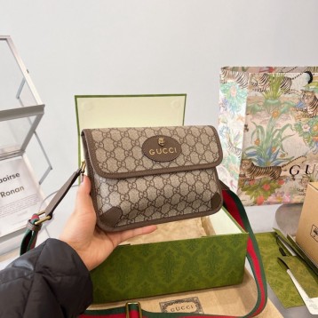 Gucci グッチ GGスプリーム メッセンジャーバッグ Gucci グッチ GGスプリーム メッセンジャーバッグ