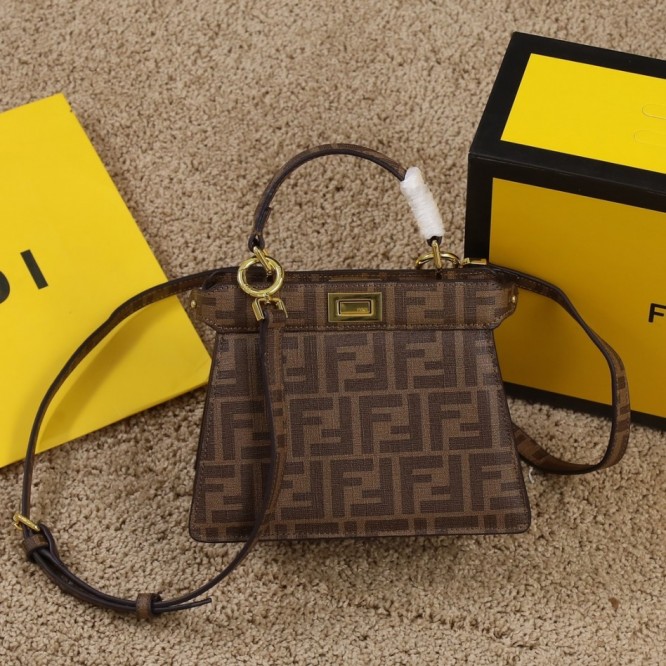 FENDI PEEKABOO フェンディ ピーカブー ミニ
