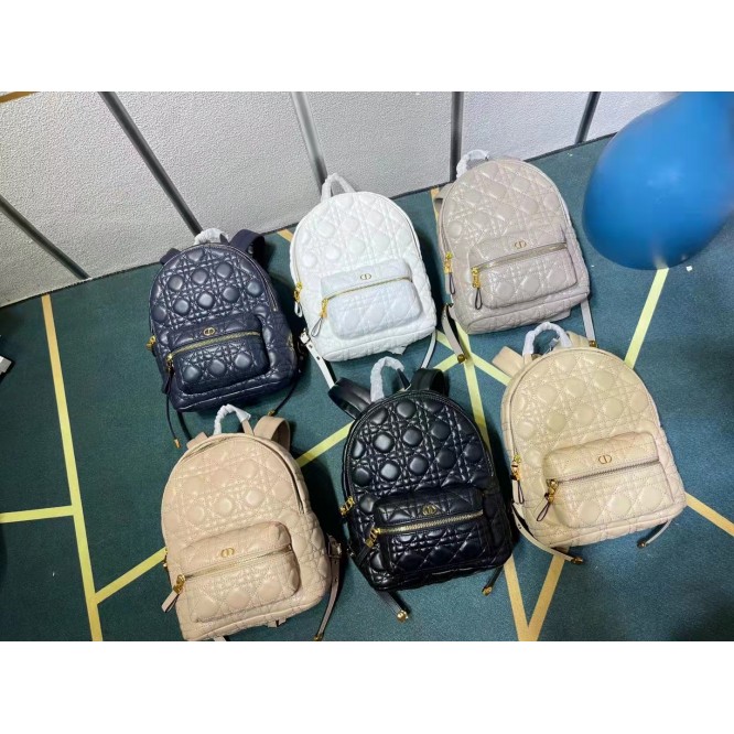 【新入荷バッグ】Dior ディオール DIOR BACKPACK スモールバッグ カナージュ ラムスキン M9221UNGF_M900