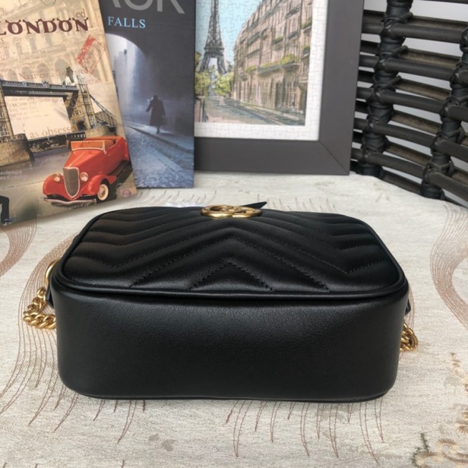 Gucci〔GGマーモント〕 キルティング ミニバッグ448065