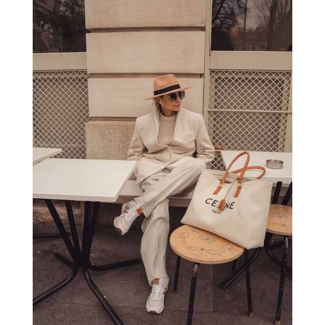【CELINE】これで決まり！人気《Horizontal Cabas》トートバッグ◆安心追跡付