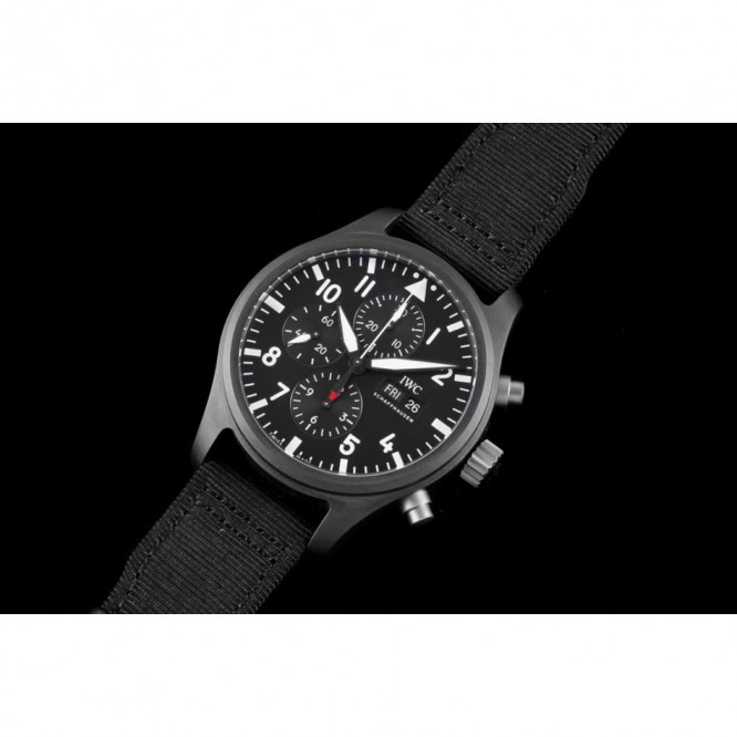 IWCパイロット・ウォッチ・クロノグラフ
