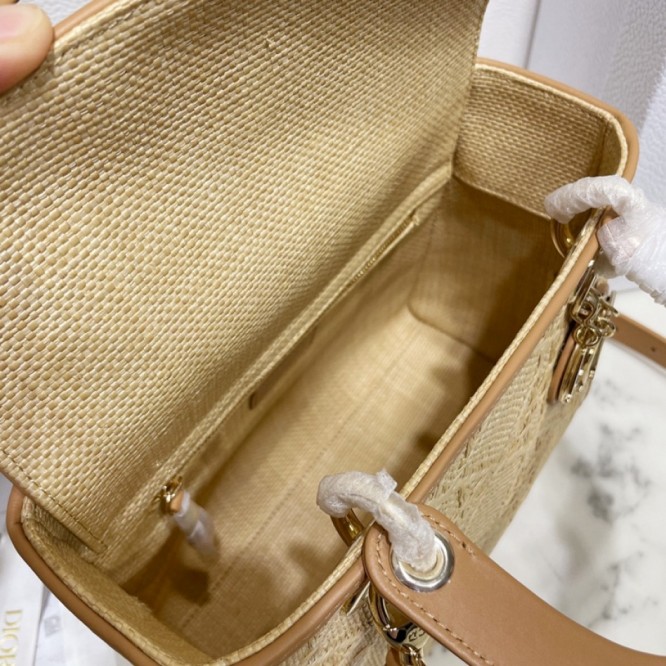 【ディオール】LADY DIOR カナージュミディアム バッグM0565OMBD