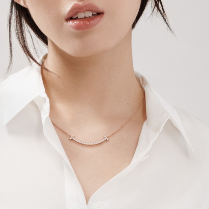 ★1129新品★Tiffany ティファニー T ミディアム スマイル ペンダント 67513290