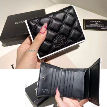 ChaneL・レザー コンチネンタルウォレット 財布 折財布