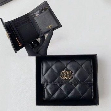 ChaneL・レザー コンチネンタルウォレット 財布 折財布