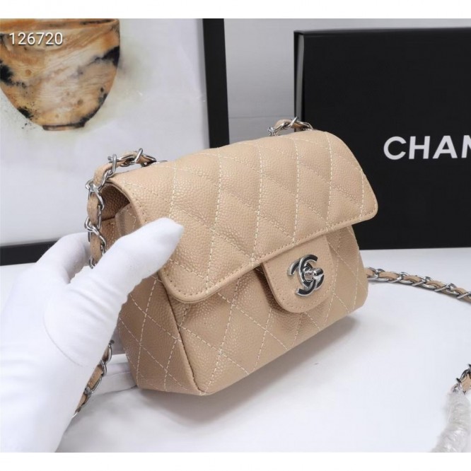 Chanel シャネル 大きなクラシックなハンドバッグ