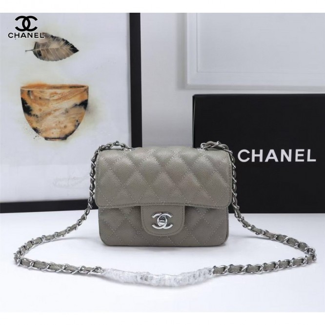 Chanel シャネル 大きなクラシックなハンドバッグ