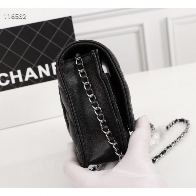 Chanel シャネル 大きなクラシックなハンドバッグ