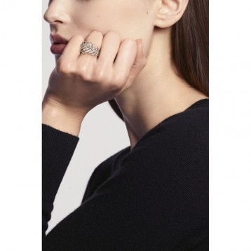 プリュム ドゥ シャネル リング18Kホワイトゴールド、ダイヤモンド プリュム ドゥ シャネル リング18Kホワイトゴールド、ダイヤモンド