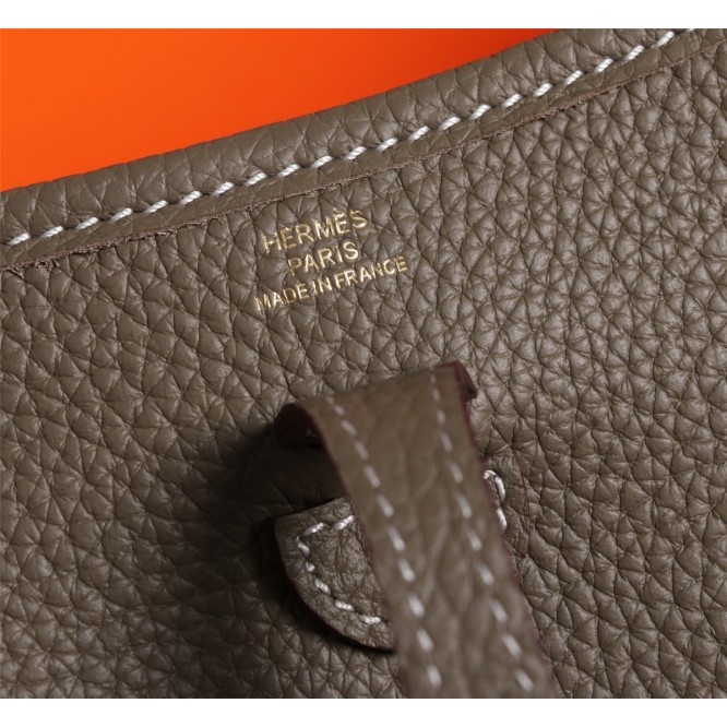 ★新入荷★HERMES エルメス Evelyne MINI エヴリン ミニ ショルダーバッグ 斜めかけ H069426CCCR