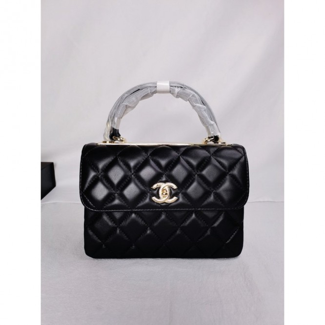 【CHANEL】トップハンドル フラップバッグ A92236
