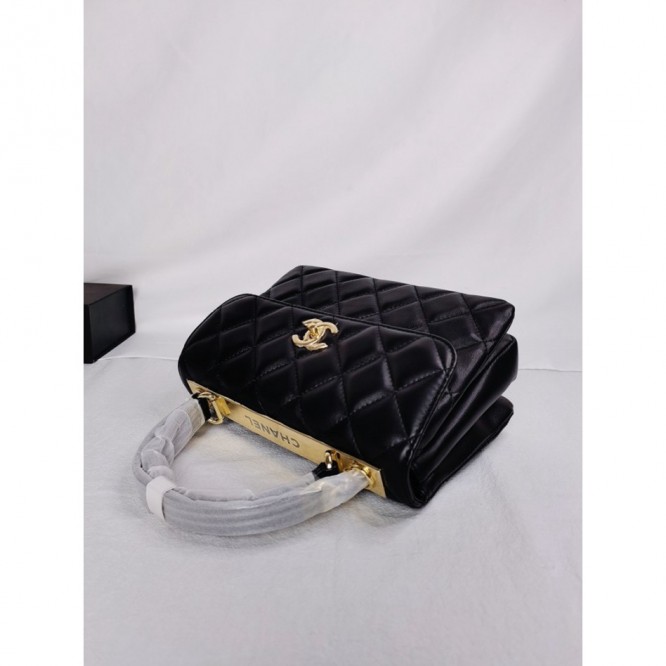 【CHANEL】トップハンドル フラップバッグ A92236