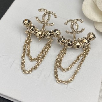 Chanel・ シャネルスタッドピアス イヤリング