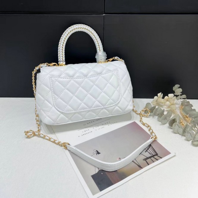 【CHANEL】 フラップバッグ ラムスキン ク