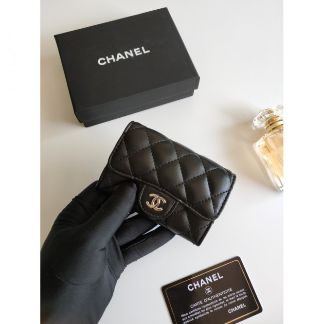 ChaneL・レザー コンチネンタルウォレット 財布 折財布