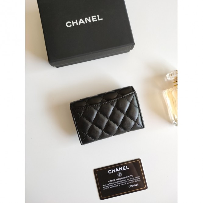 ChaneL・レザー コンチネンタルウォレット 財布 折財布