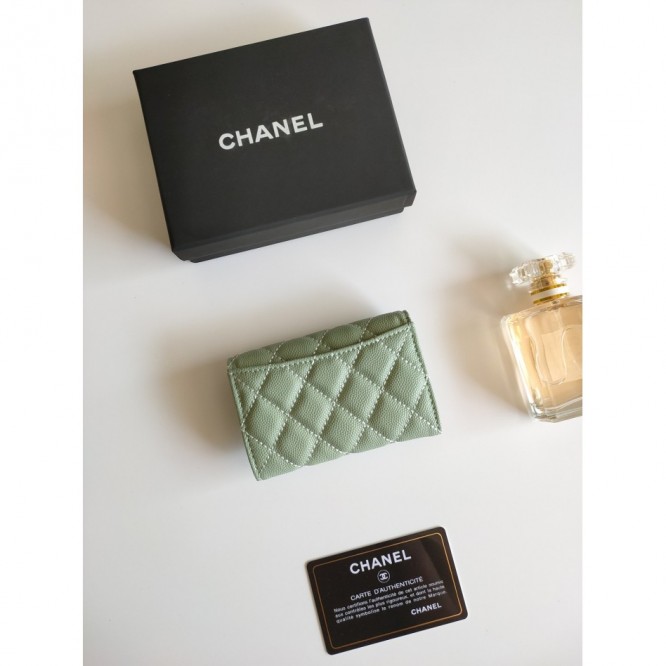 ChaneL・レザー コンチネンタルウォレット 財布 折財布
