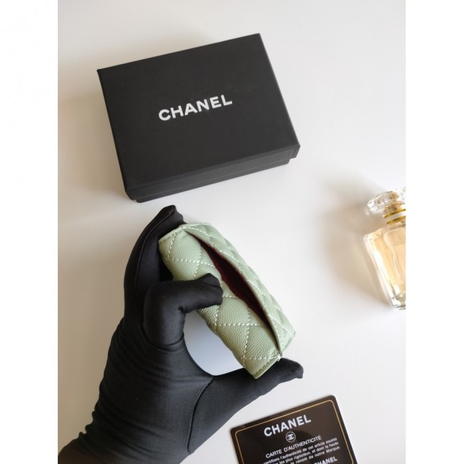ChaneL・レザー コンチネンタルウォレット 財布 折財布