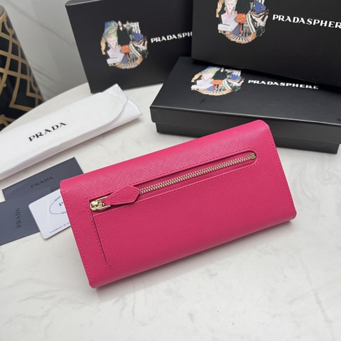 Pradaレザー コンチネンタルウォレット 財布 折財布
