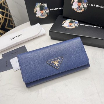 Pradaレザー コンチネンタルウォレット 財布 折財布