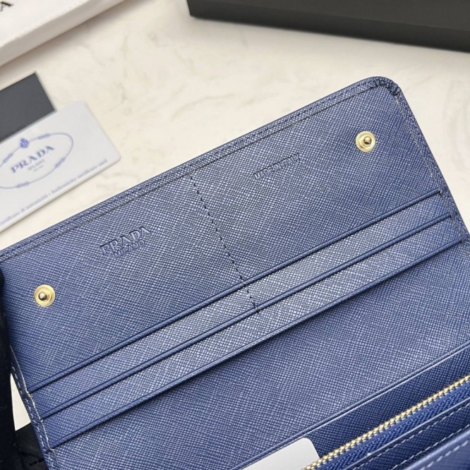 Pradaレザー コンチネンタルウォレット 財布 折財布