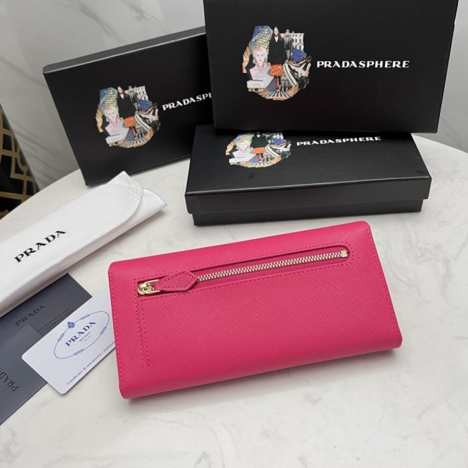 Pradaレザー コンチネンタルウォレット 財布 折財布